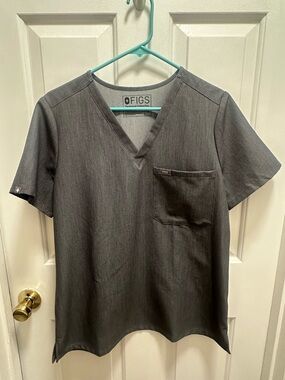 Figs graphite catarina scrub top